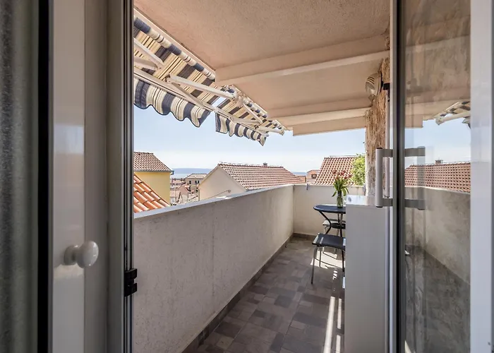 Split Central City Apartment