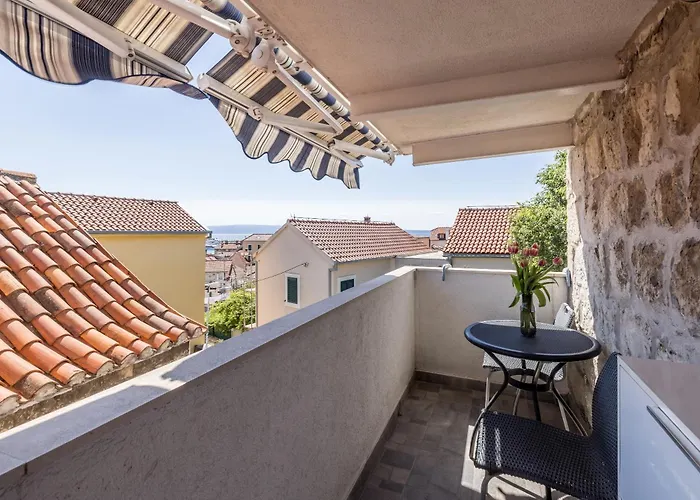 Split Central City Apartment